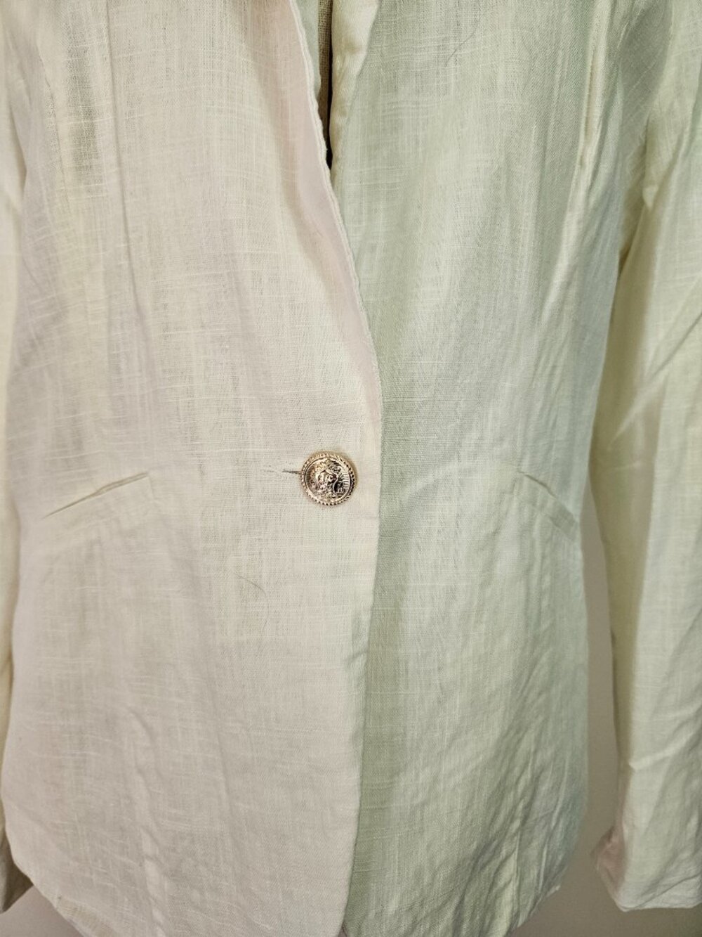 Linen Blazer - Picture 3 of 11